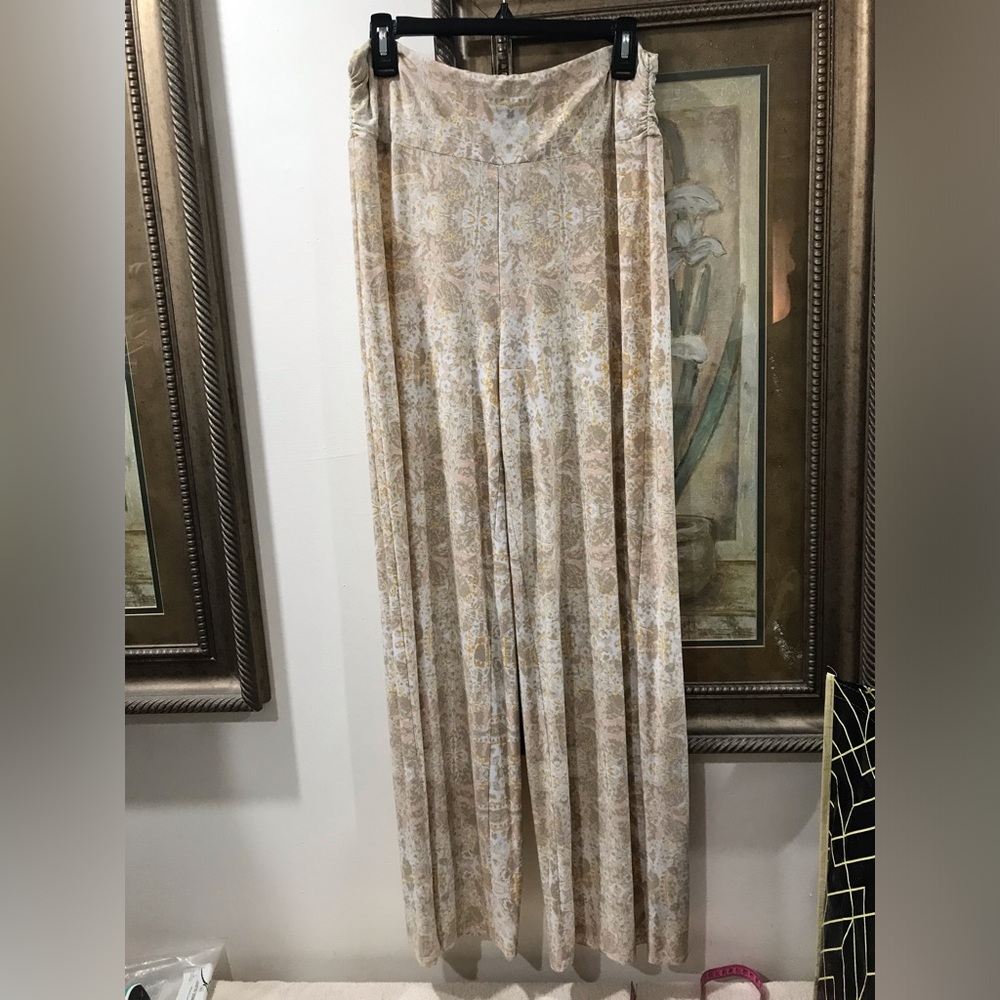 Pleated Floral Maxi Skirt in Beige and Cream